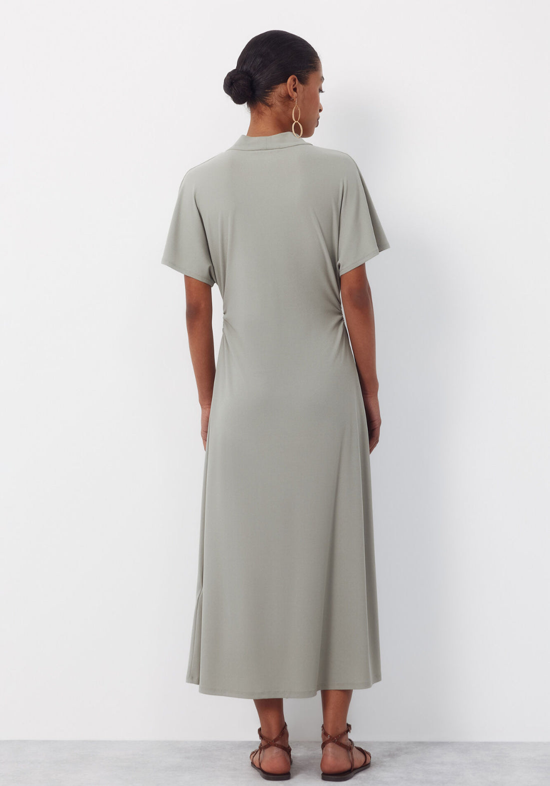 sweetheart neckline maxi dress in sage green Gloriana Sage Lace Sweetheart-Neck Midi Dress – Club L London
