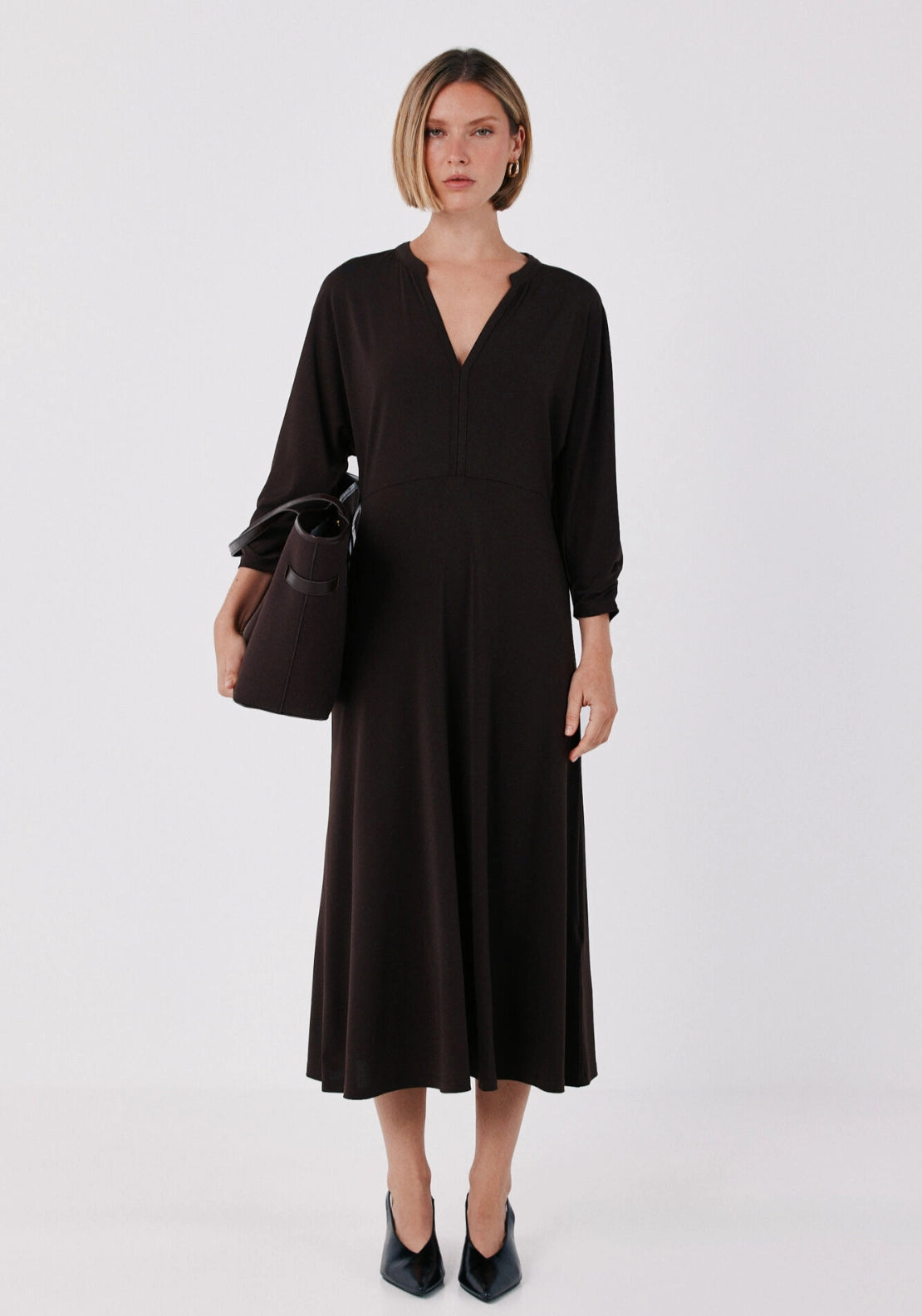 Fluid Stretch Dress - Dark Brown