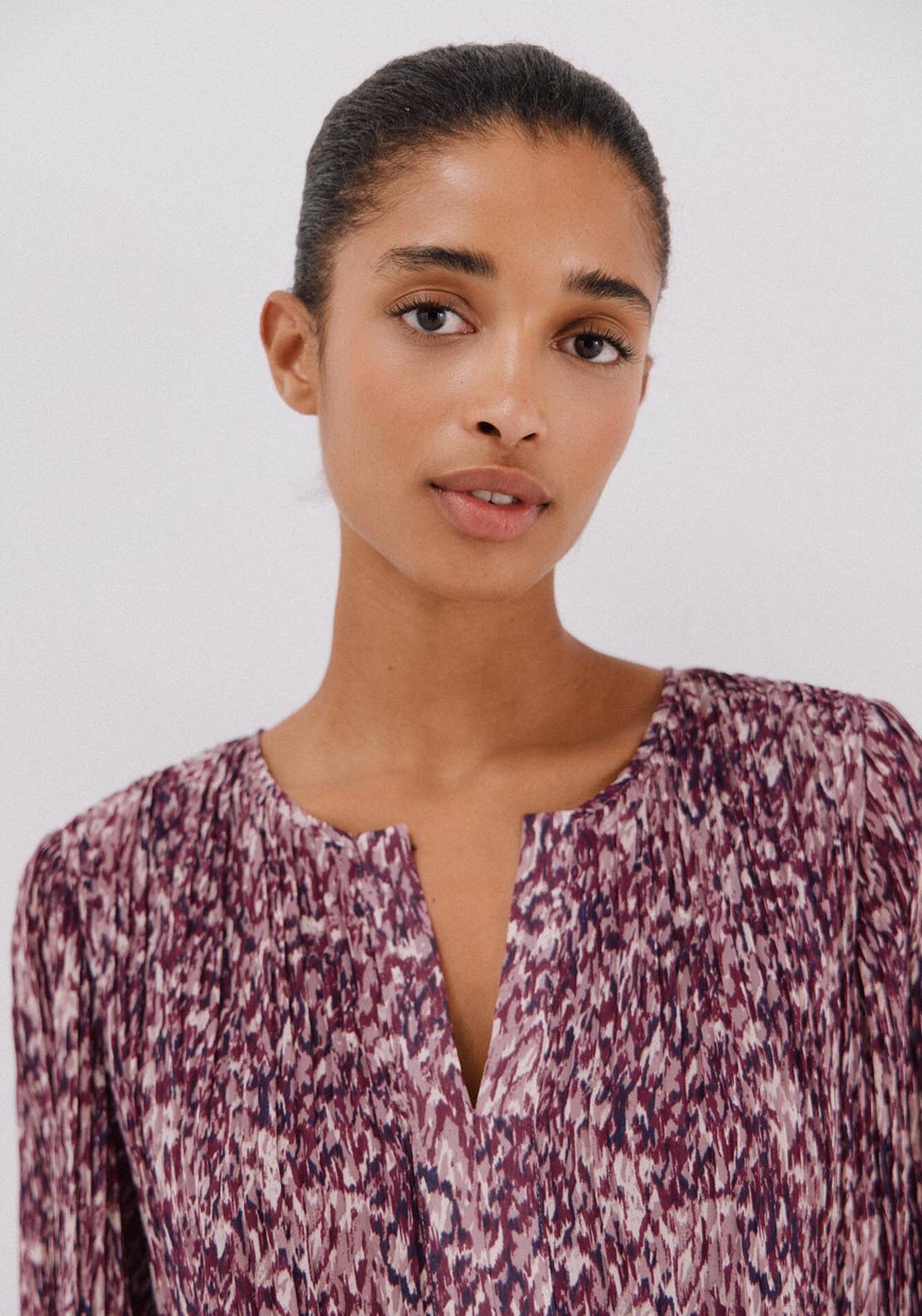 Contrast Pleated Blouse - Burgundy