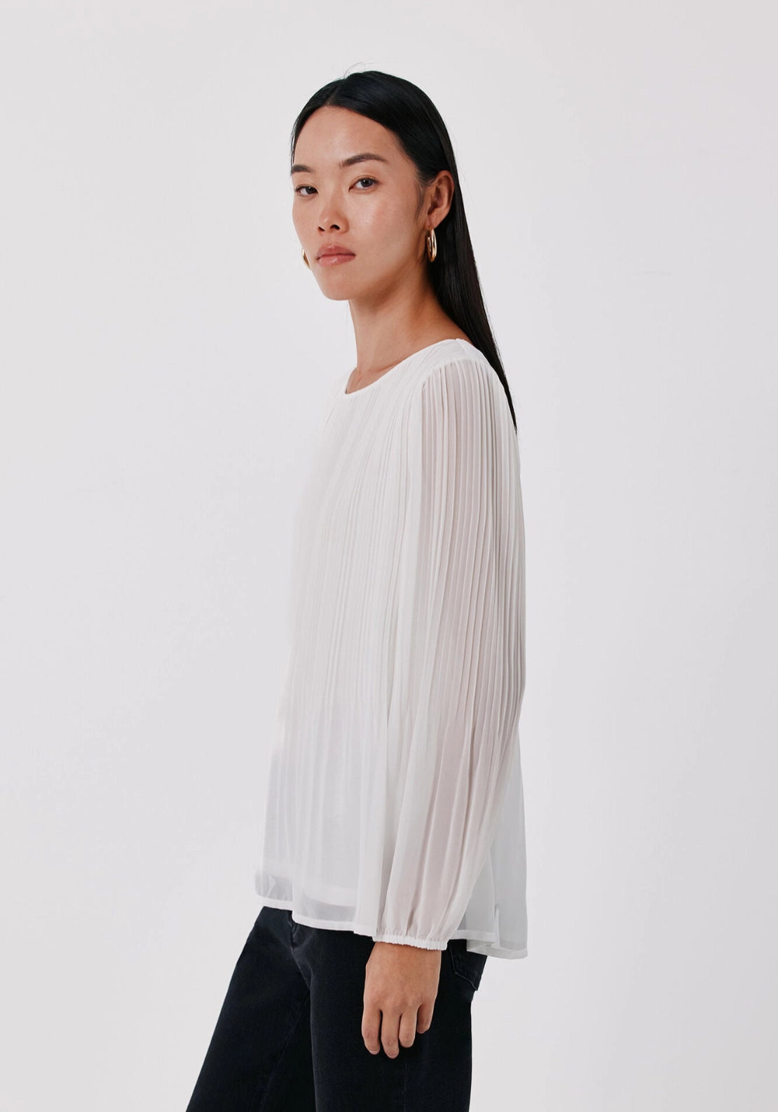 Pleated Long Sleeve Blouse - White