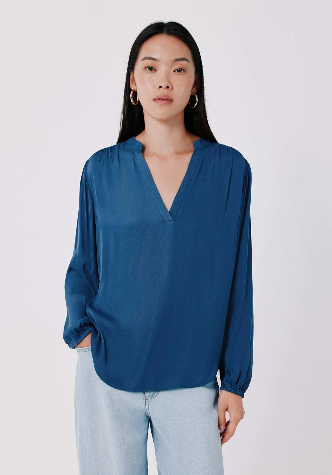 Satin-Finish Fluid Blouse - Dark Blue