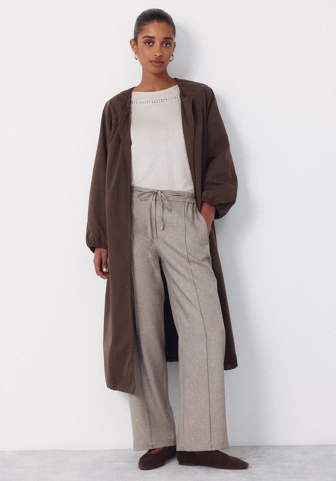 Dress Pants With Belt - Beige