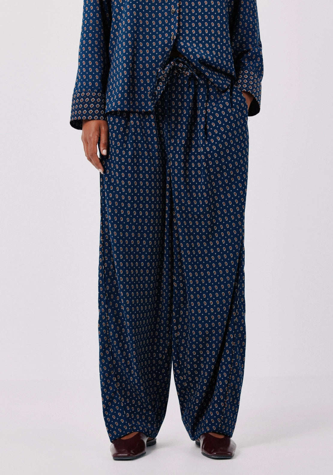 Printed Barrel Fluid Trousers - Blue Print