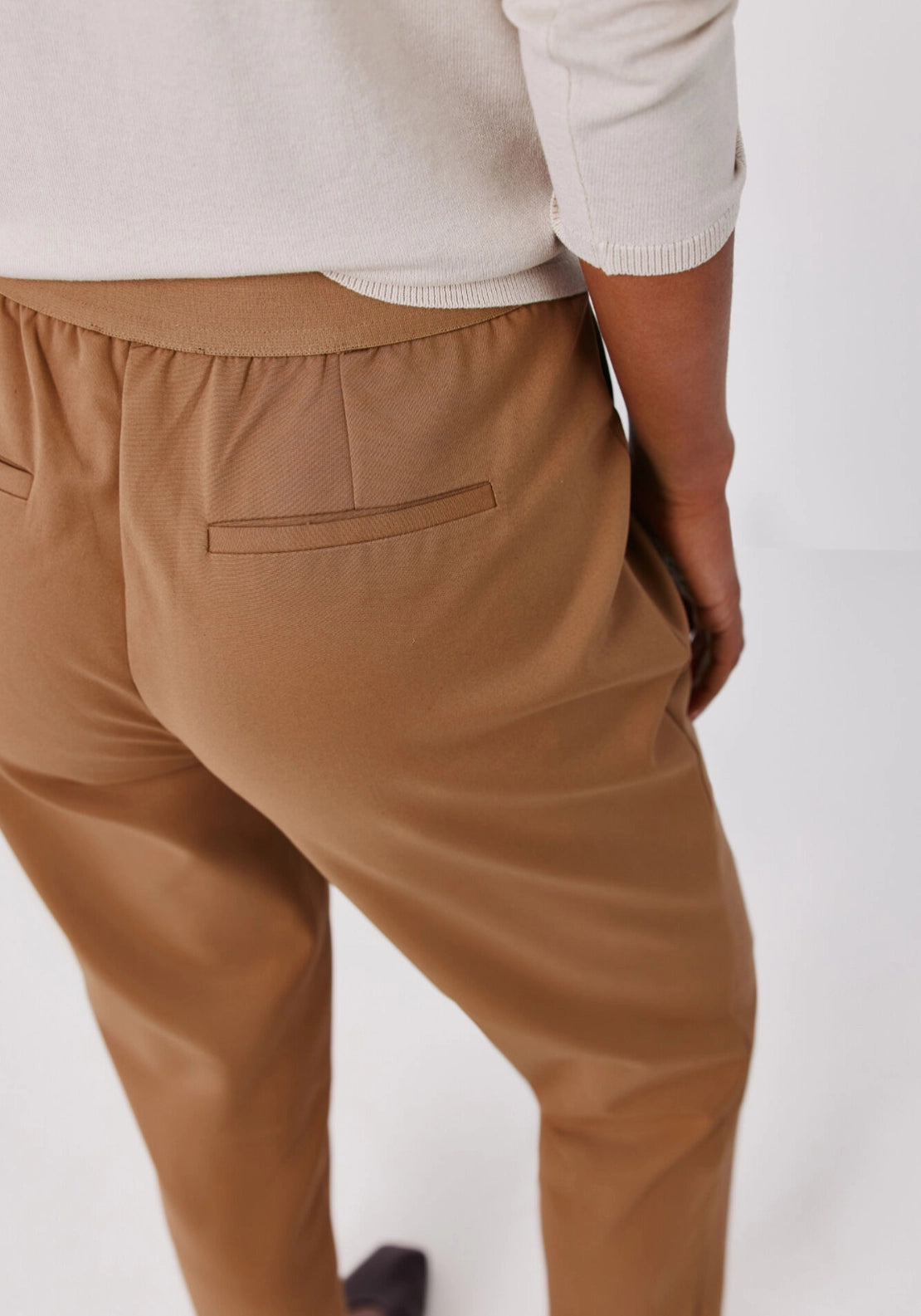 Straight Trousers With Elasticated Back - Camel
