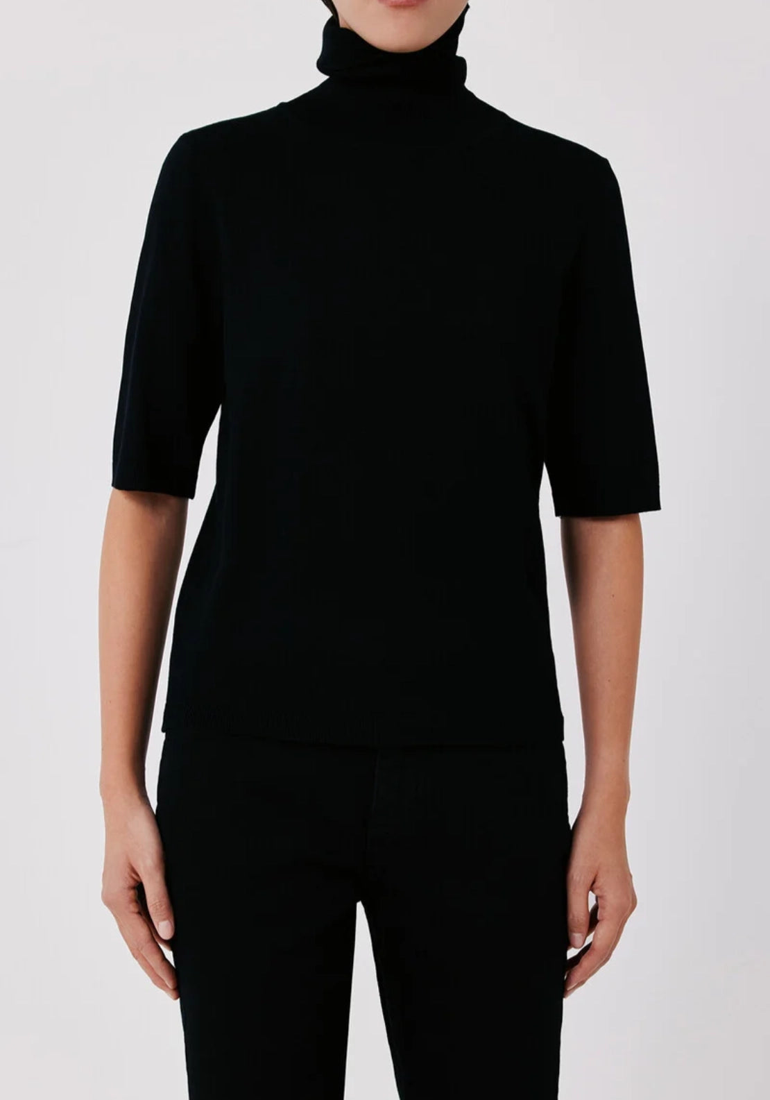 Short Sleeve Turtleneck Sweater - Black