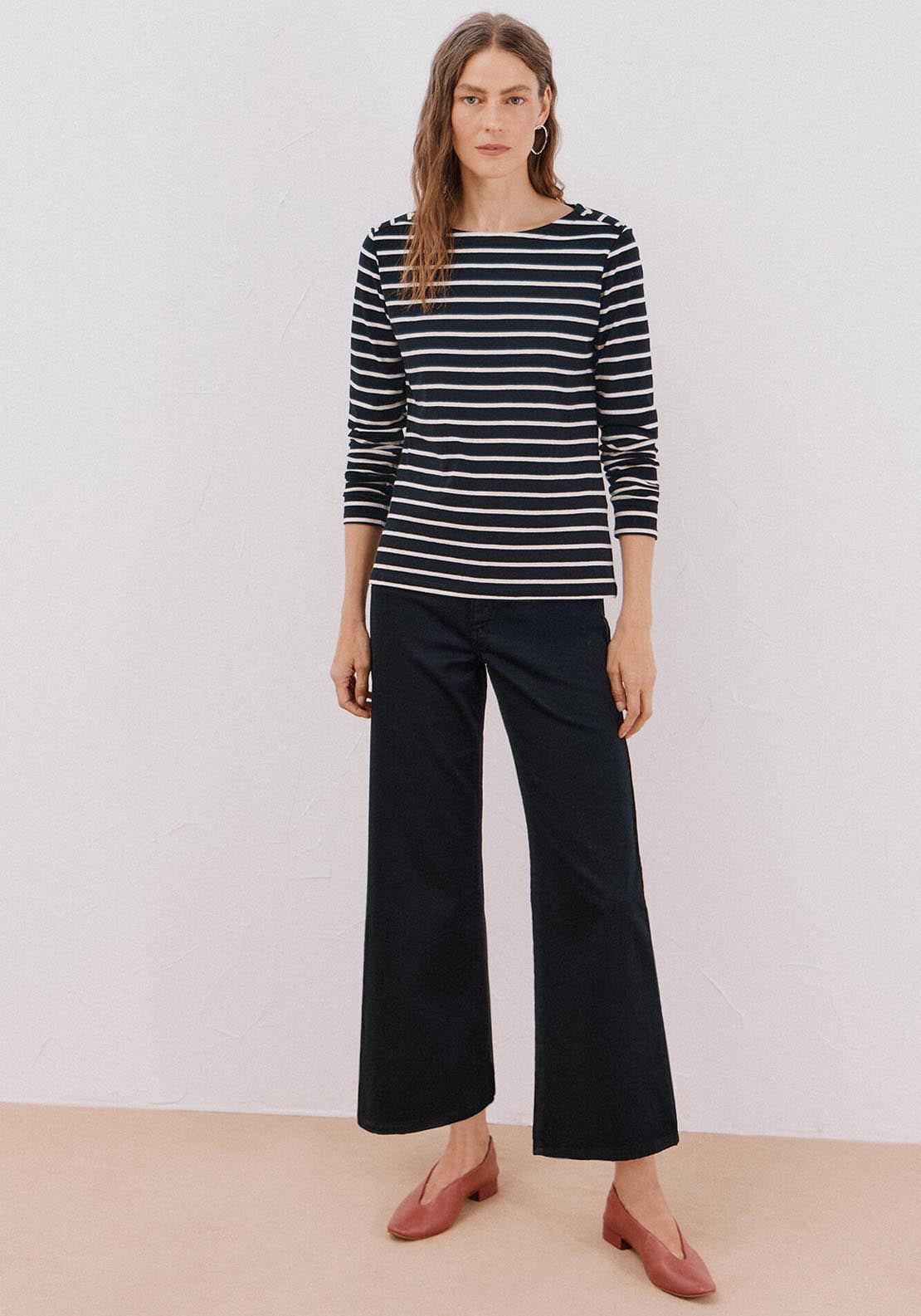 Boat Neck T-Shirt With Buttons - White