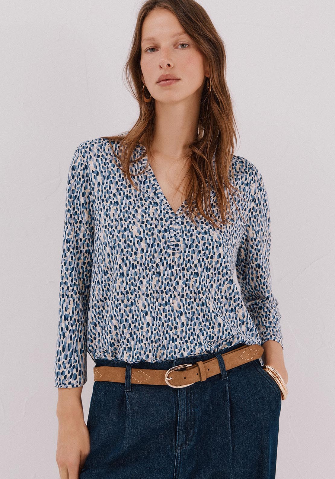Basic Top With Mandarin Collar - Burgundy