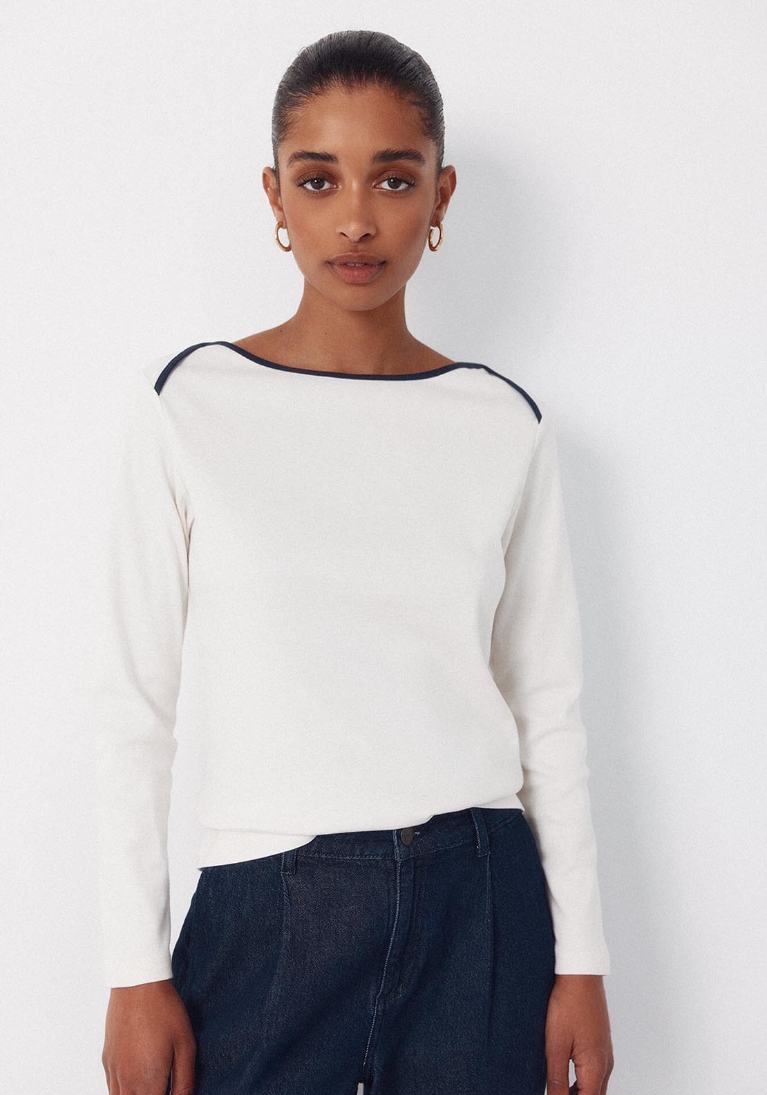 Contrast Boat Neck T Shirt - Cream