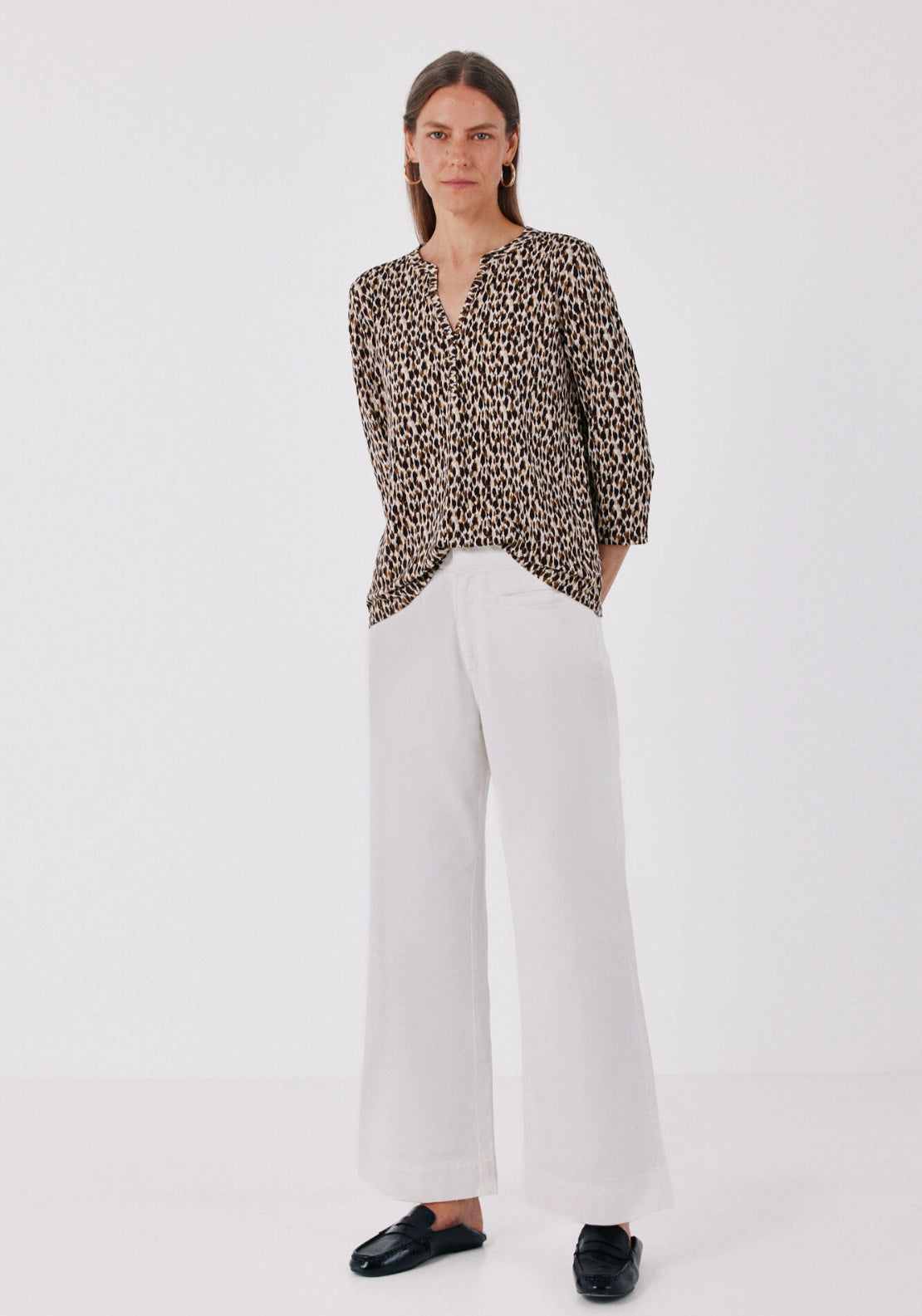 Henley T-Shirt - Brown Print