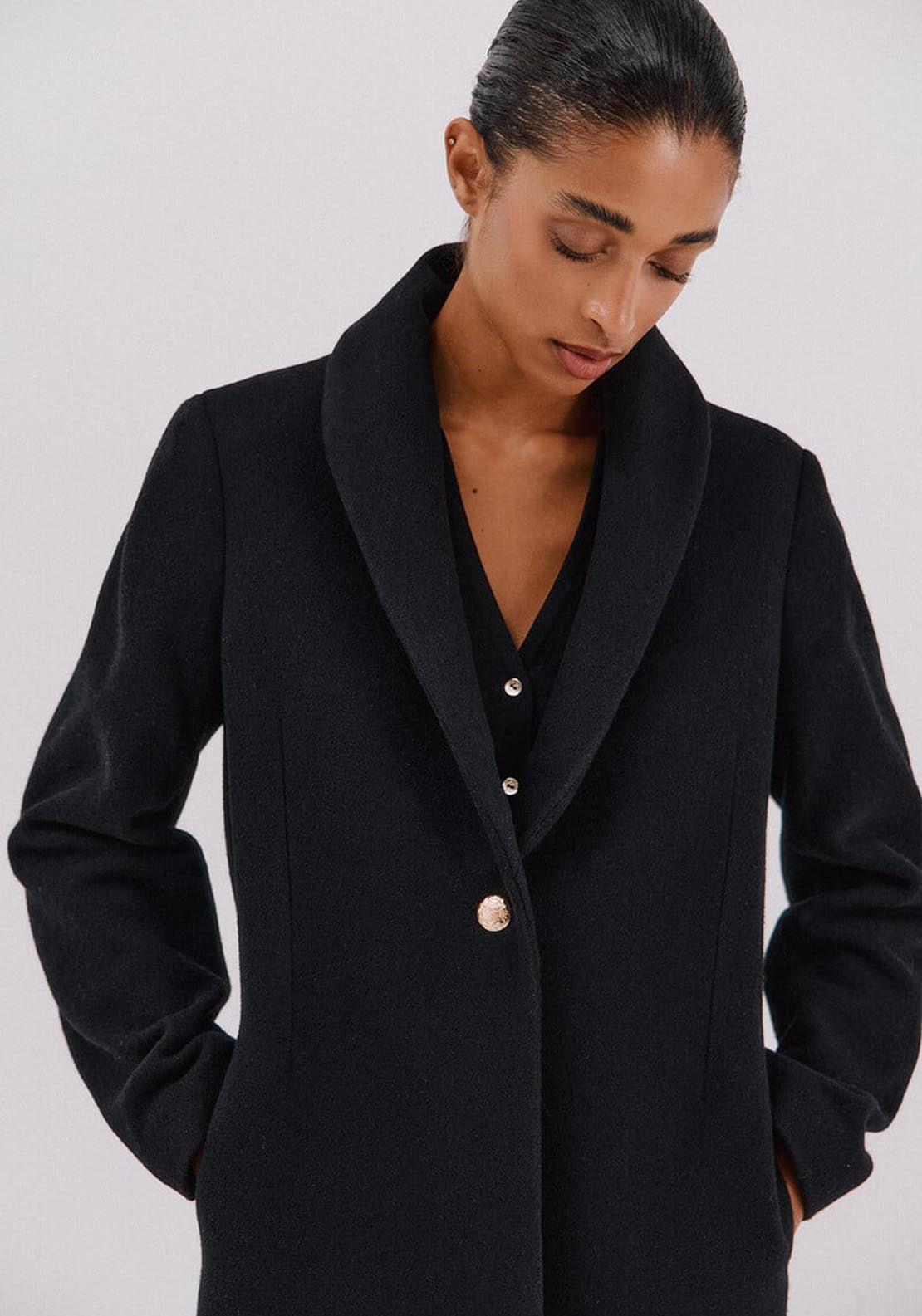 Coat With Fur Effect Detail - Black
