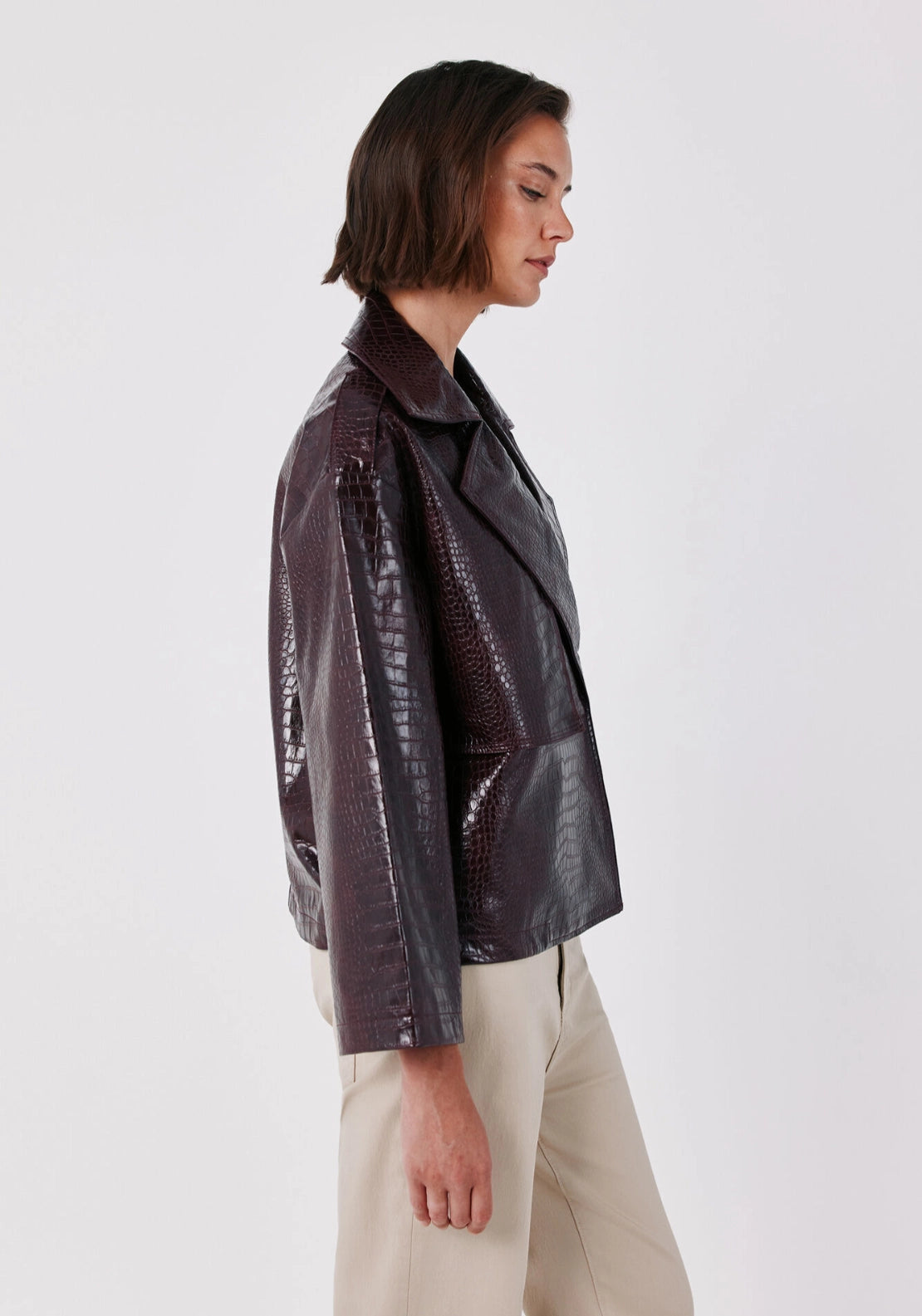 Shiny Fabric Short Trench - Wine