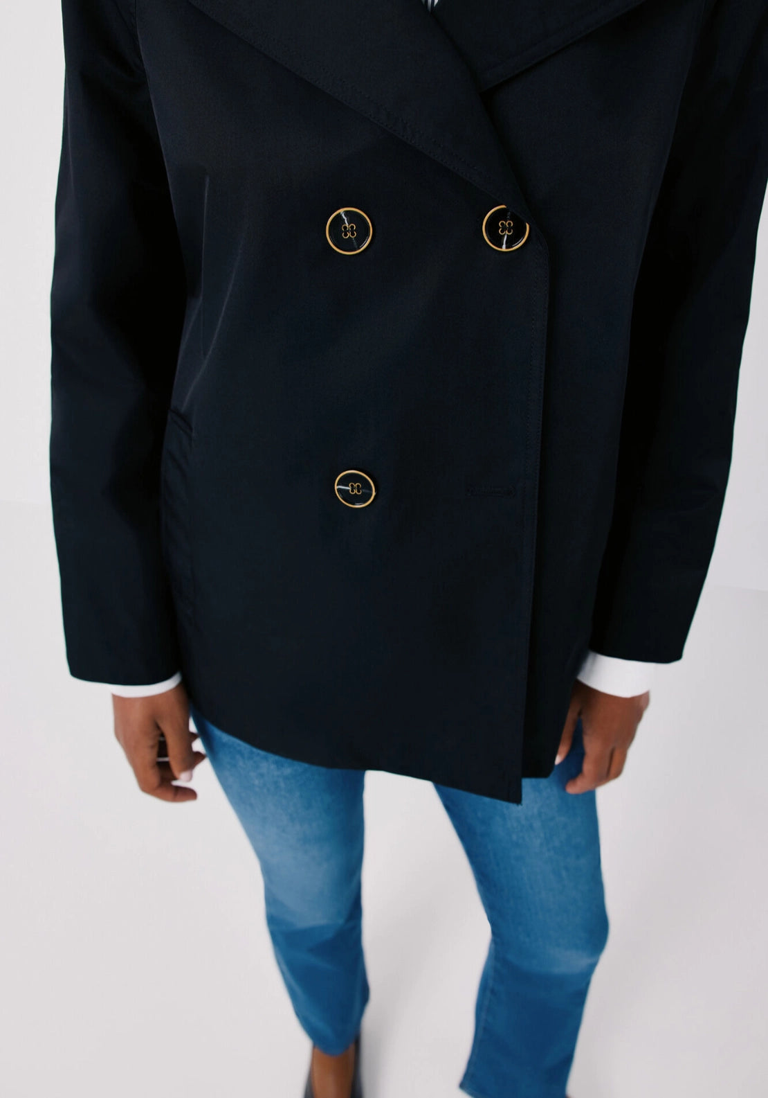 Short Flared Trench - Black