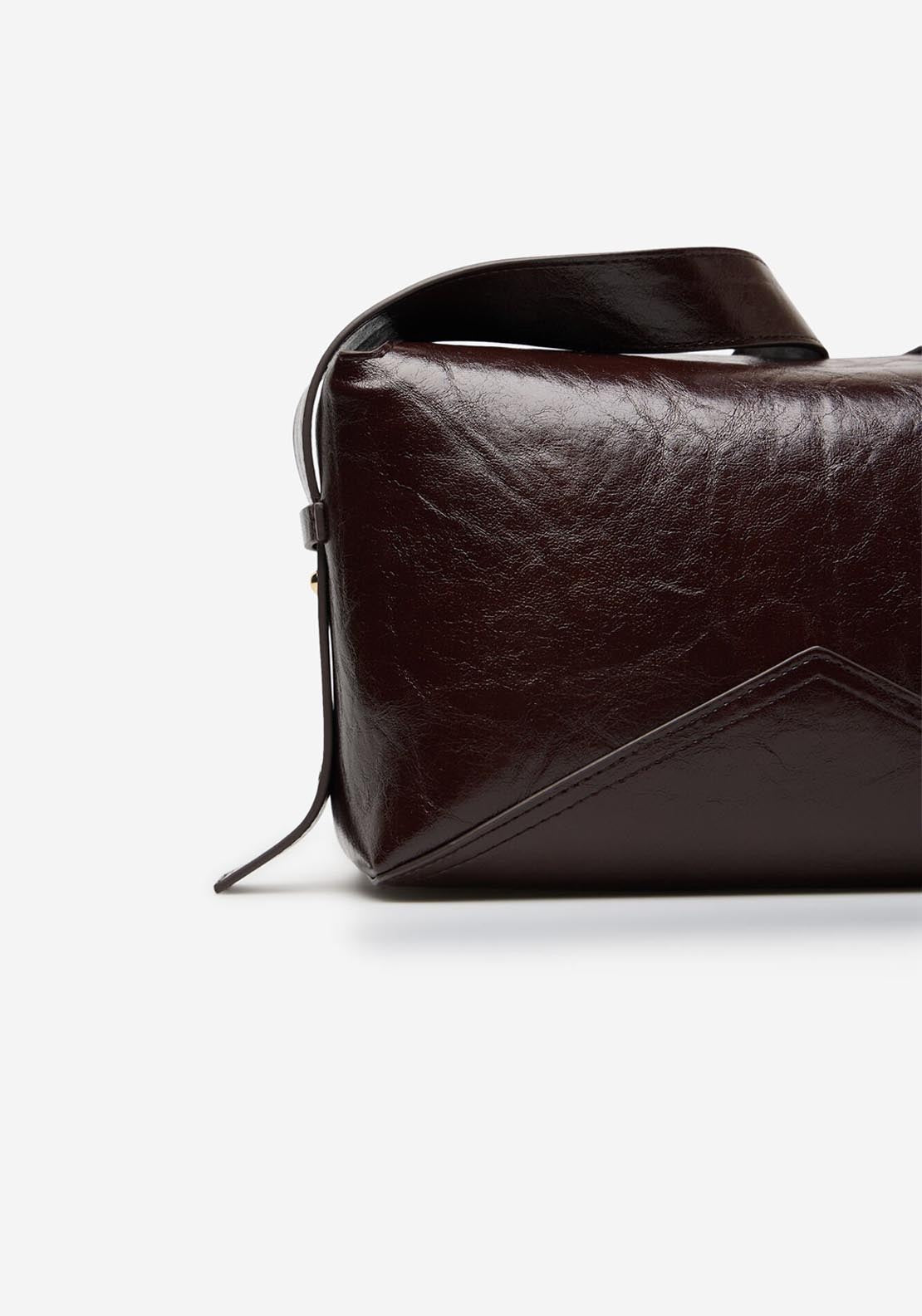 Shoulder Pocket Cuts - Maroon