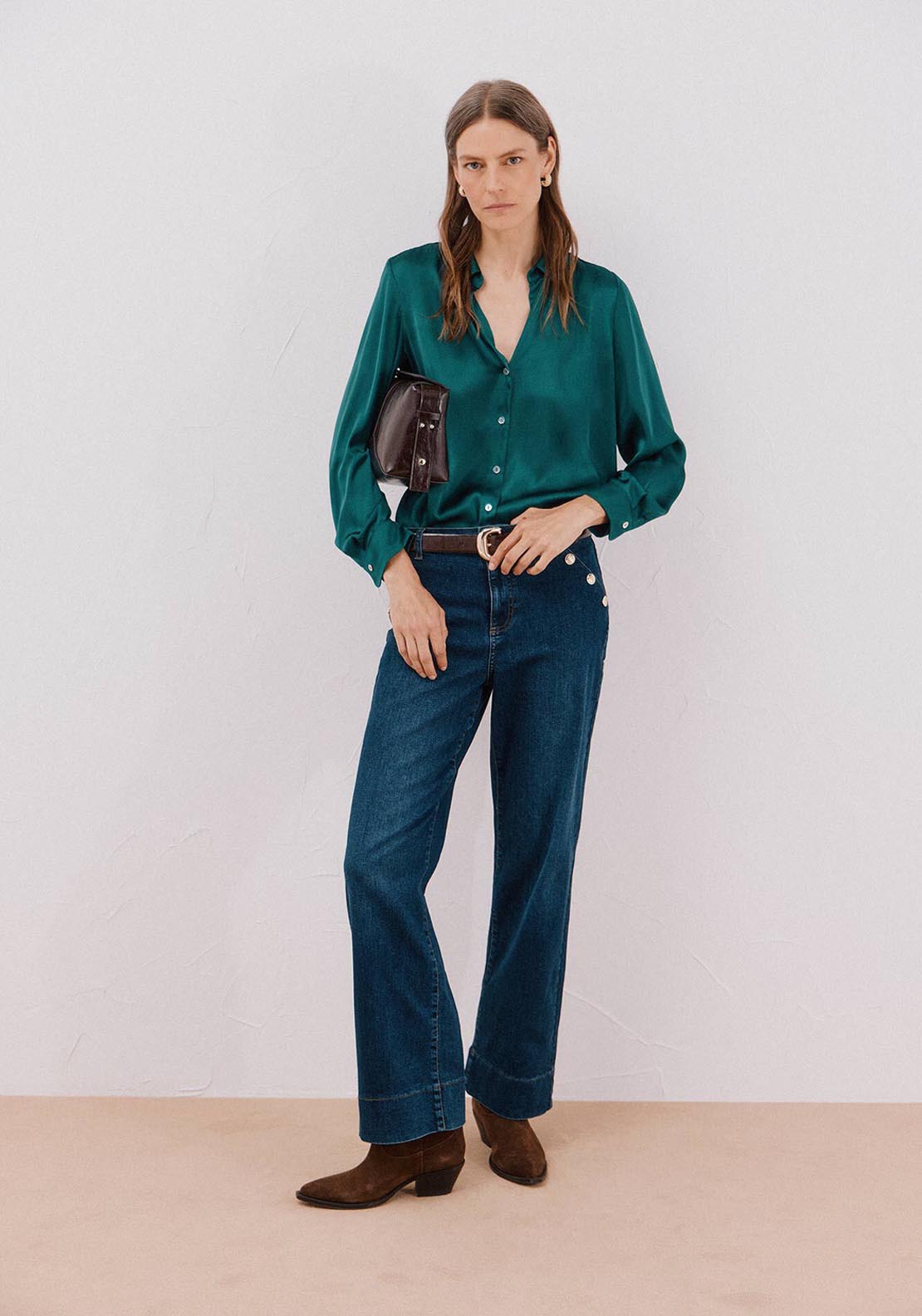 Shoulder Pocket Cuts - Maroon