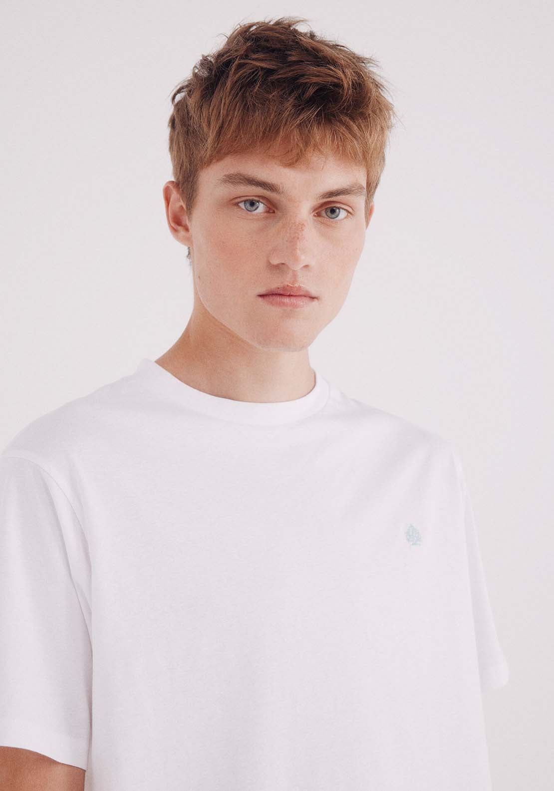 Basic Round Neck T-Shirt - White