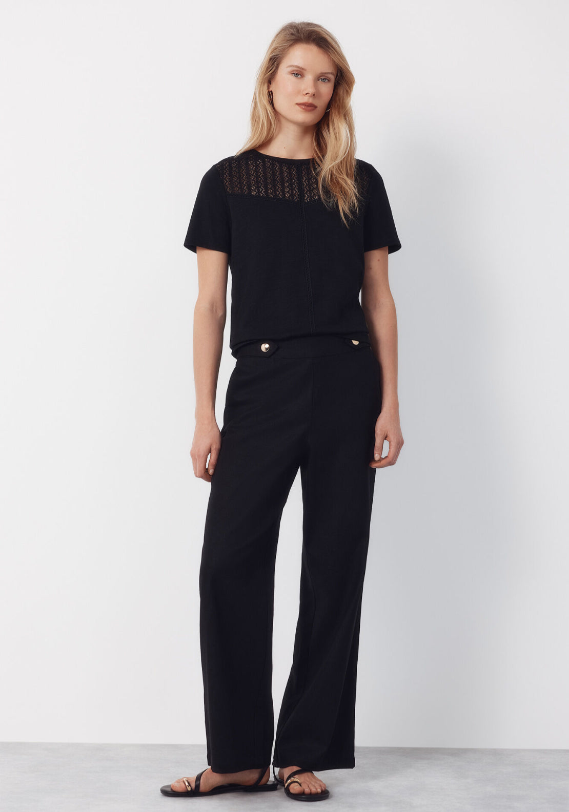 Linen Trousers With Gold Buttons - Black