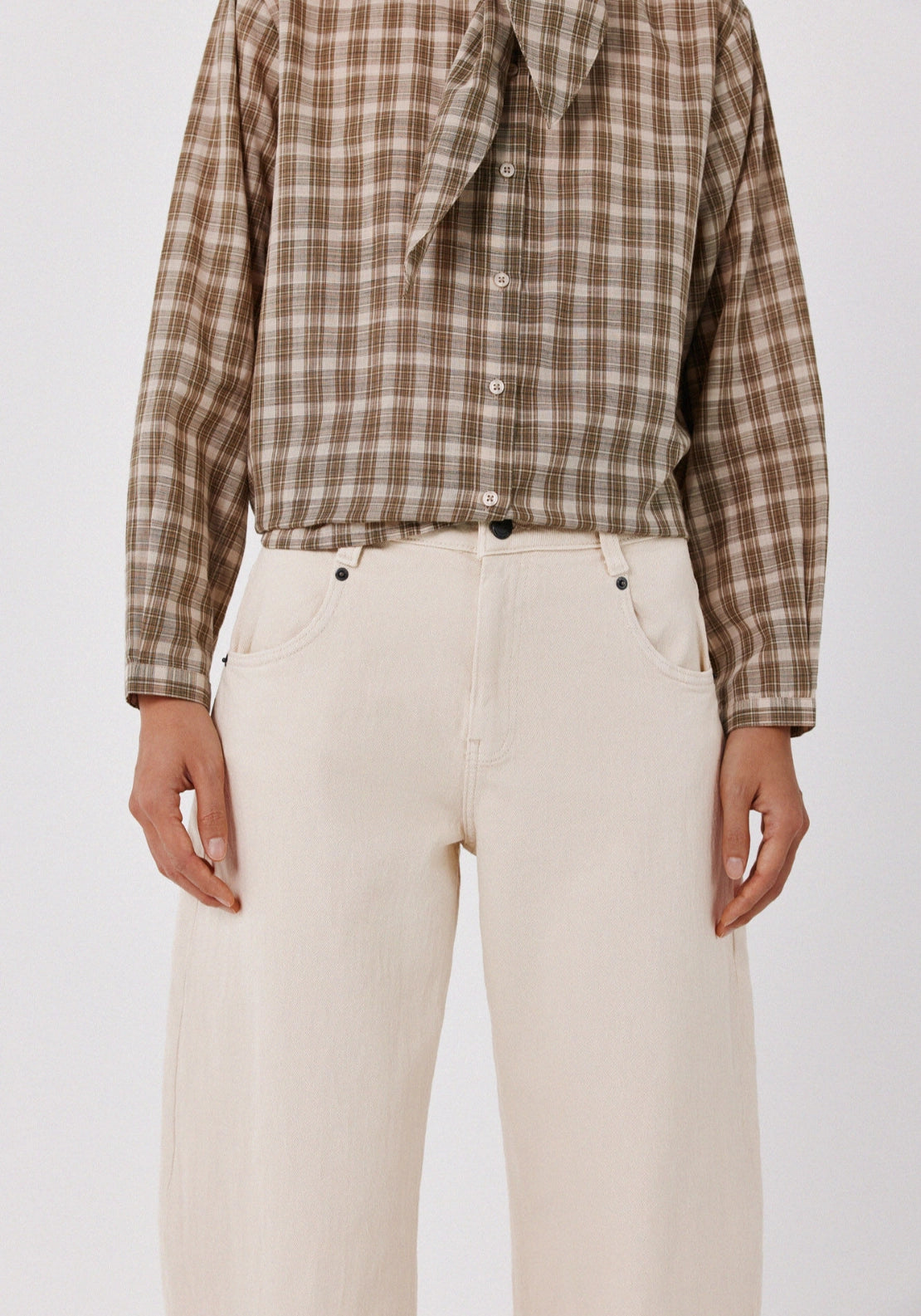 Hi Rise Barrel Jeans - Tan