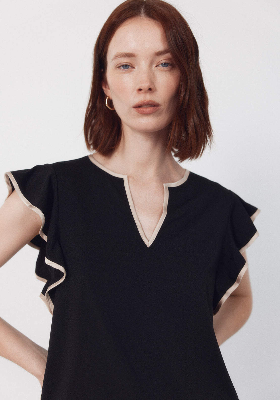 Contrasting Piping Jersey-Knit Top - Black