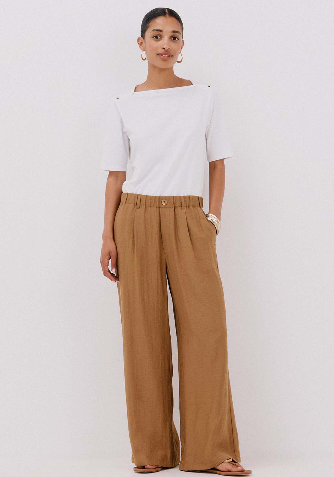 Essential Boat Neck T-Shirt - White