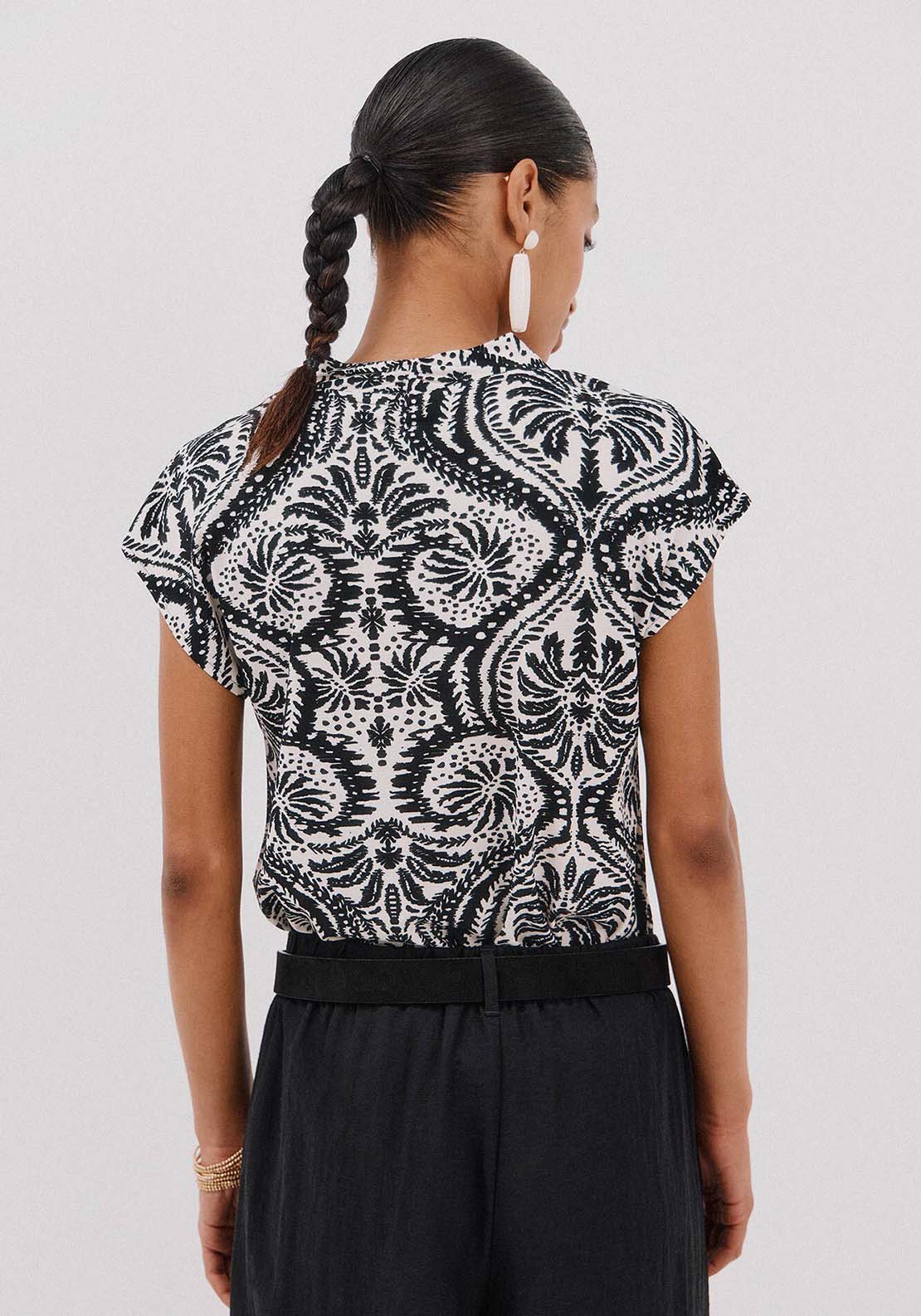 Printed T-Shirt With Gathered V Neckline - White