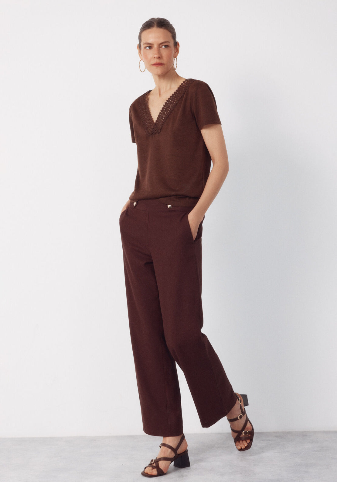 V Neck T Shirt With Trim - Light Brown