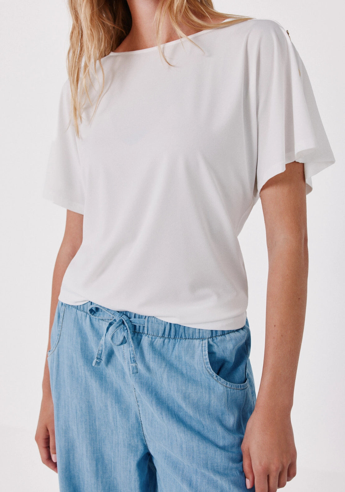 Fluid basic top - White