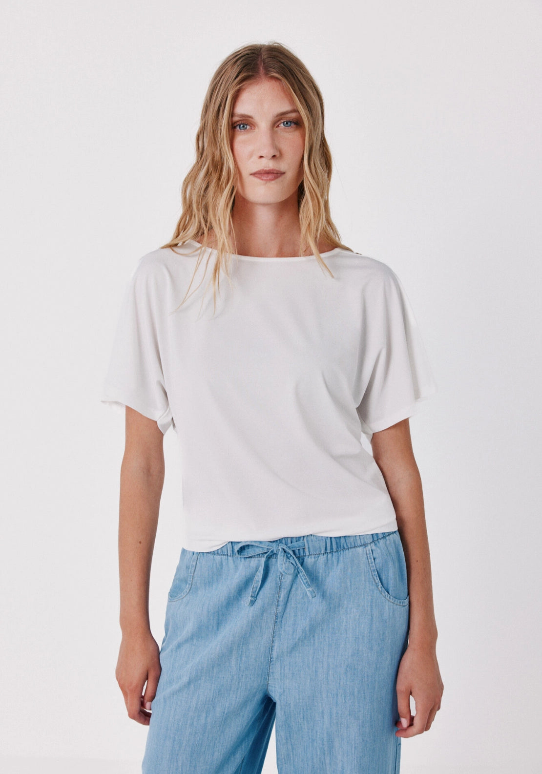 Fluid basic top - White