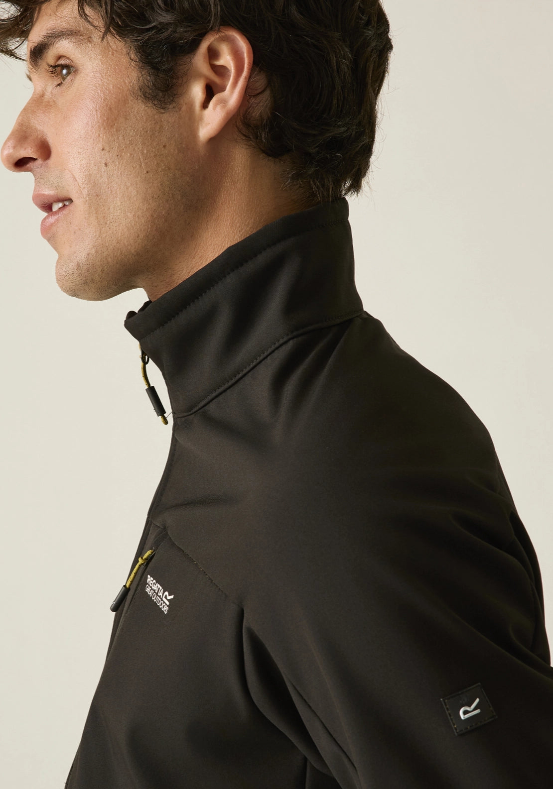 Mountdale Softshell - Black