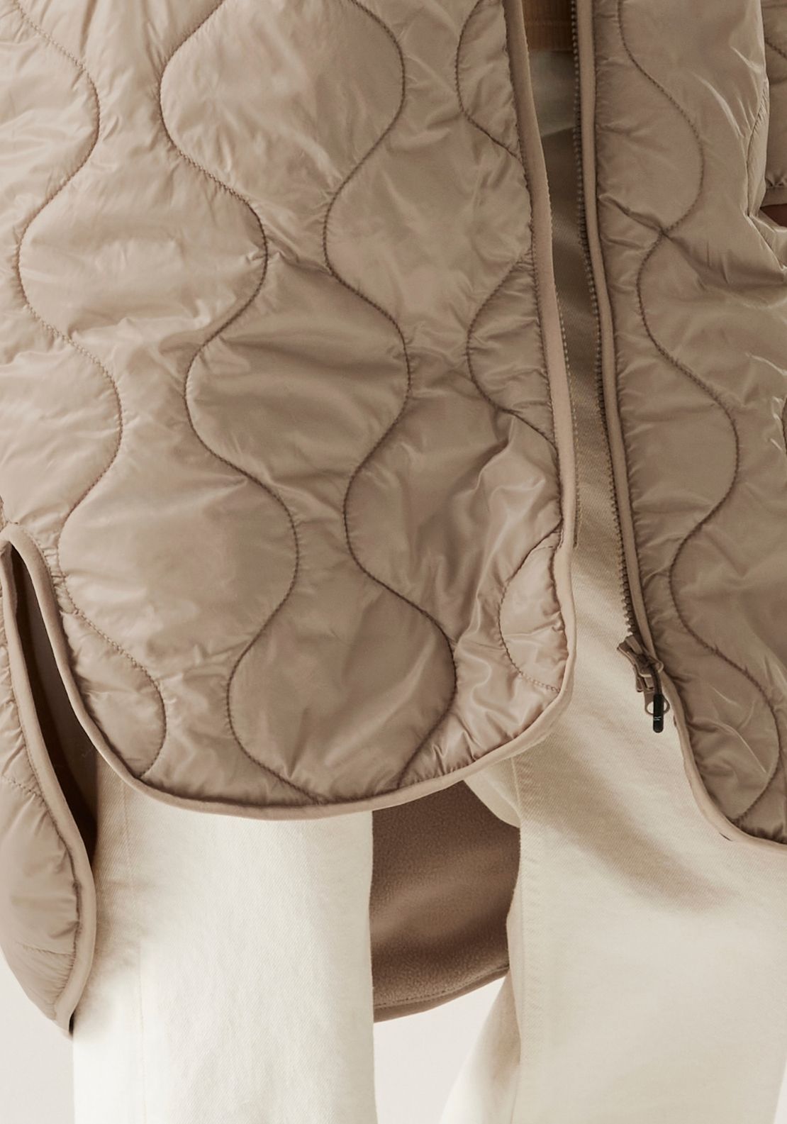 Triea Insulated Jacket - Soft Taupe