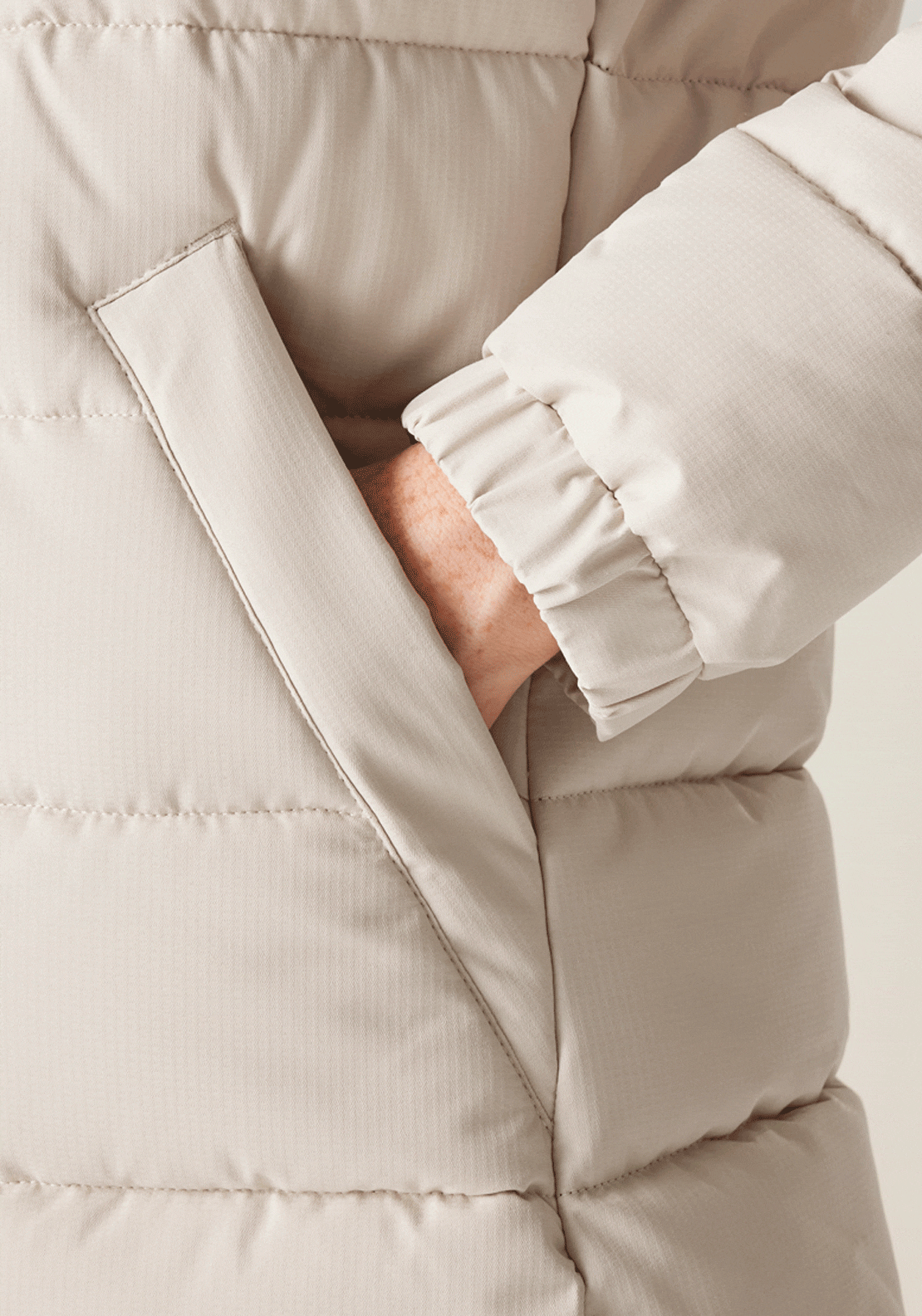 Regatta Aldthorn Insulated Jacket - Perfpale/blk 4 Shaws Department Stores