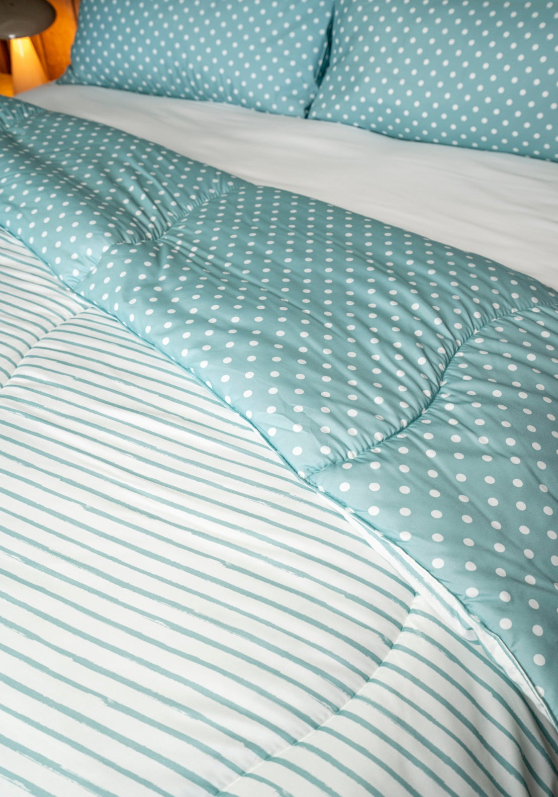 Slumberdown Spring Fresh Coverless Duvet 7.5 Tog - White 2 Shaws Department Stores