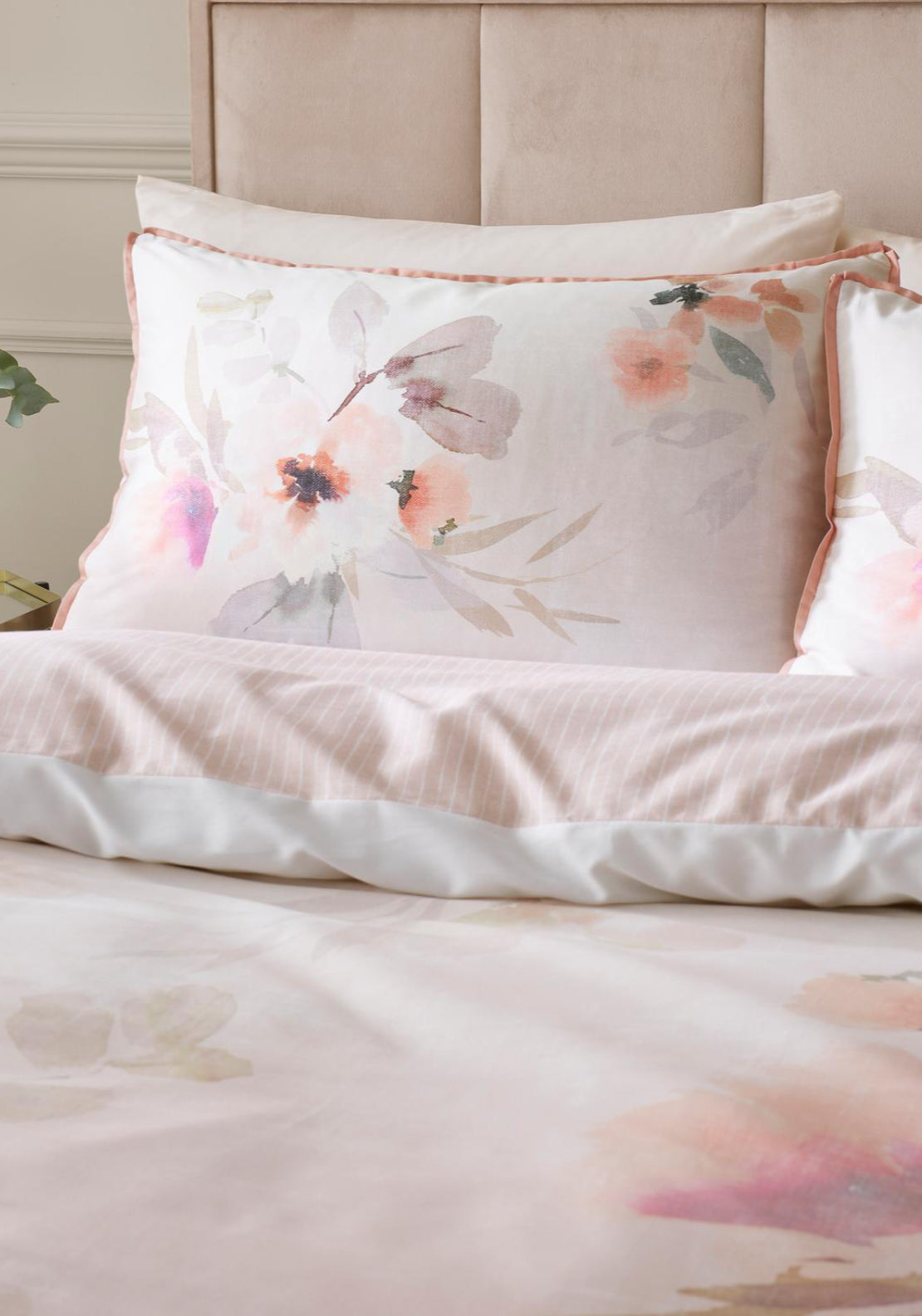 Heather &amp; Ferne 100% Cotton Floral Blooms Duvet Cover Set - Beige 1 Shaws Department Stores