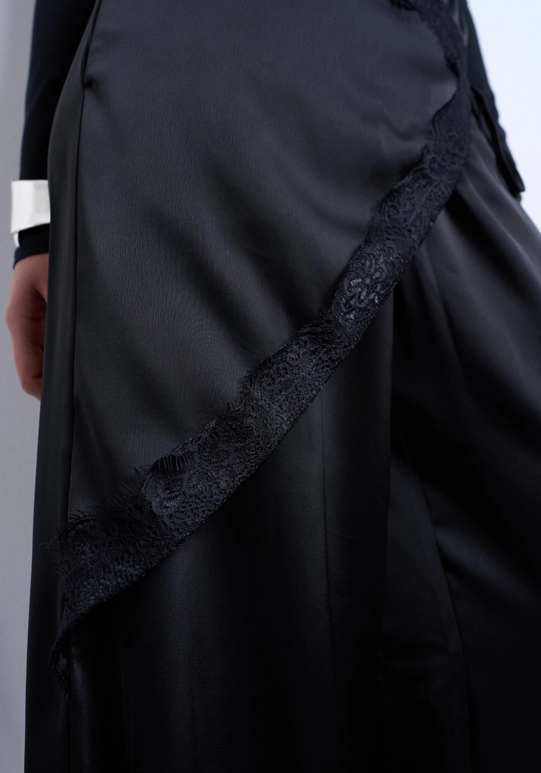 Elin Satin Lace Wide Trousers - Black