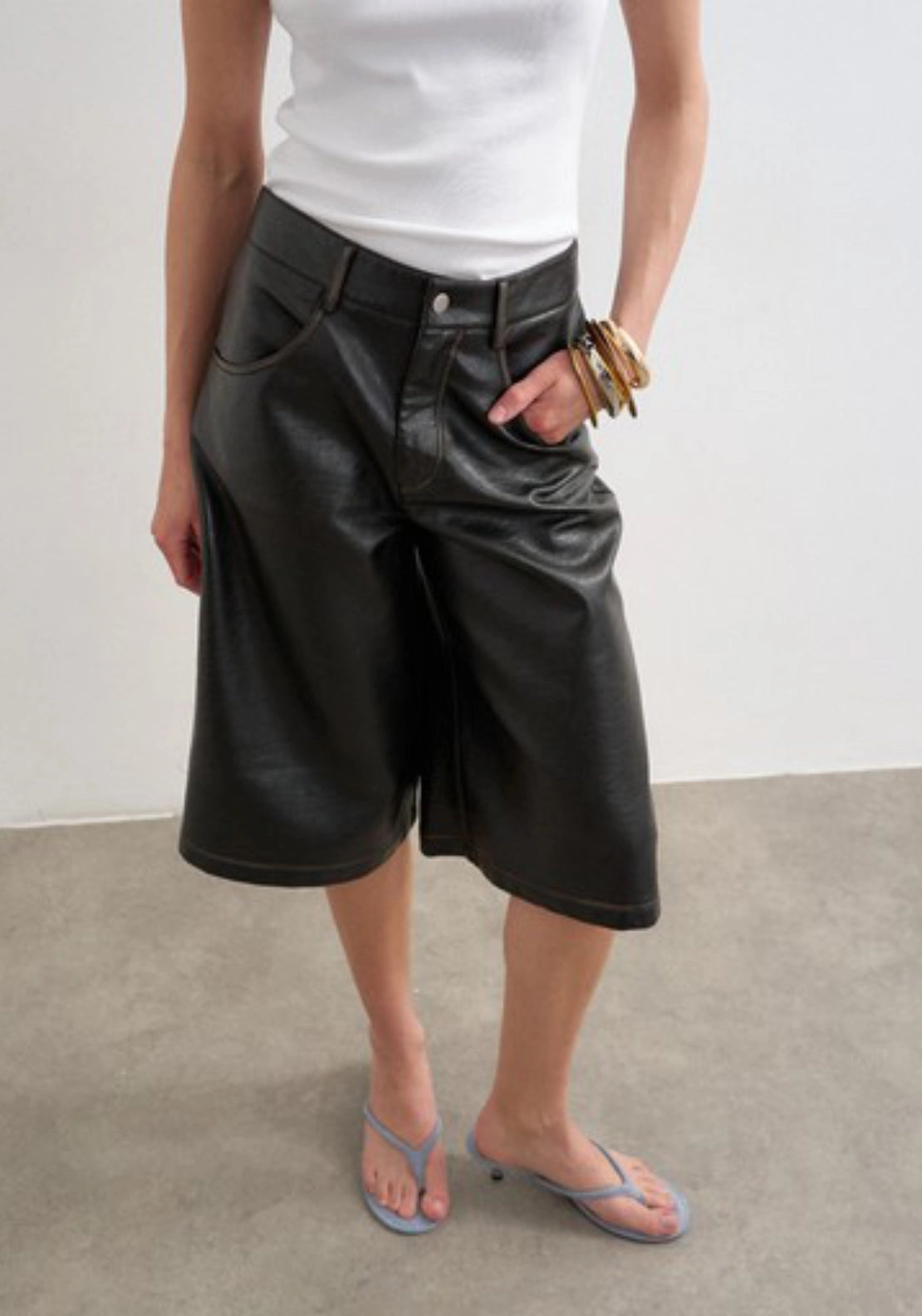 Silje Coated Shorts - Black