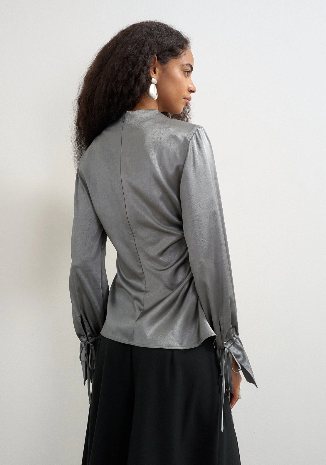 Denka Long Sleeve Shoulder Pad Funnel Top - Grey