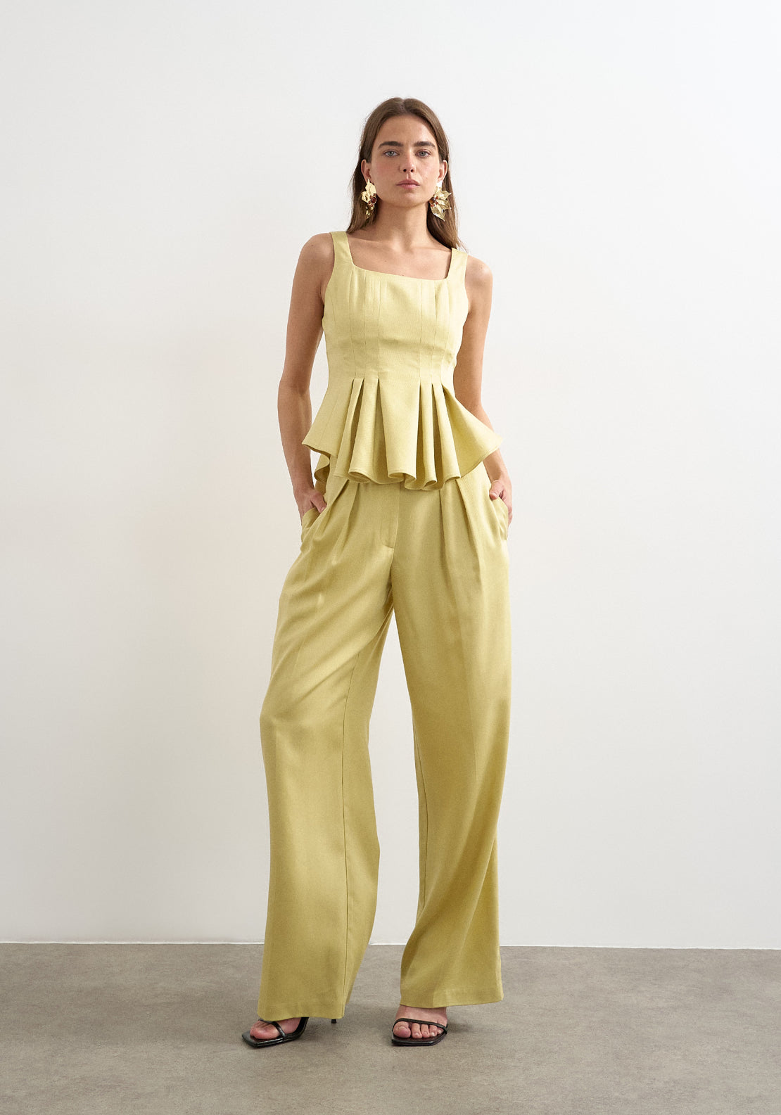 Topshop Linen Blend Fatima Sleeveless Curve Hem Tailored Top - Green 4 Shaws Department Stores