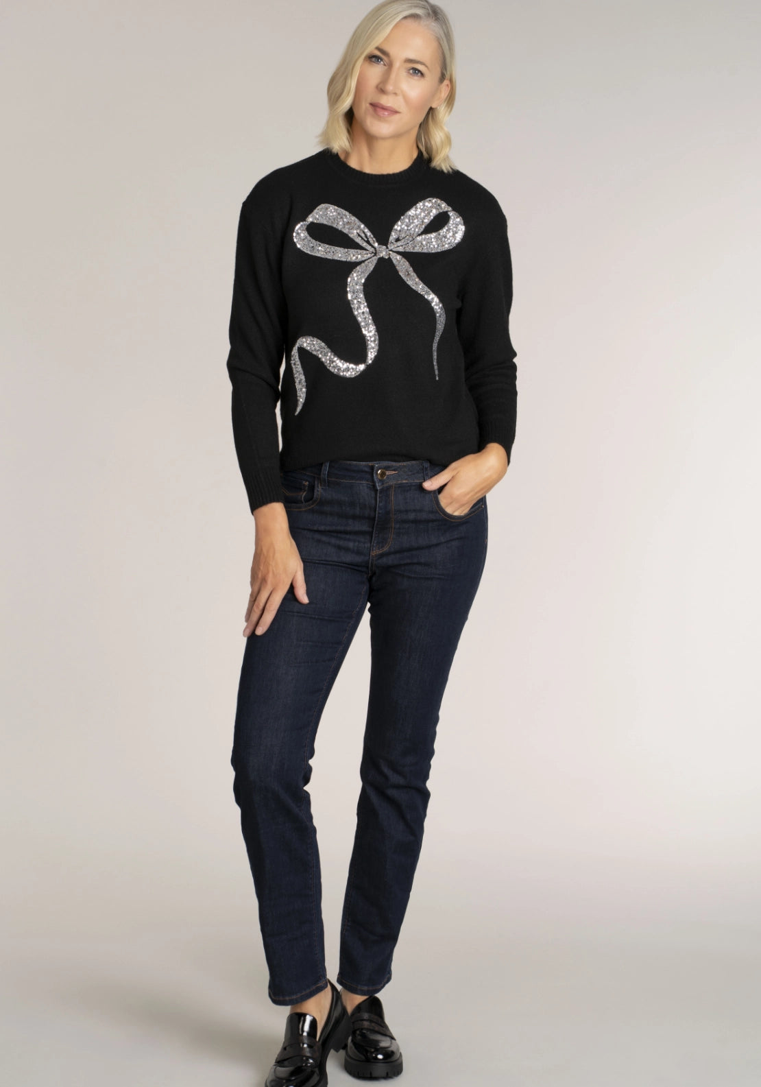 Bow Sequins Sweater - Black Silver