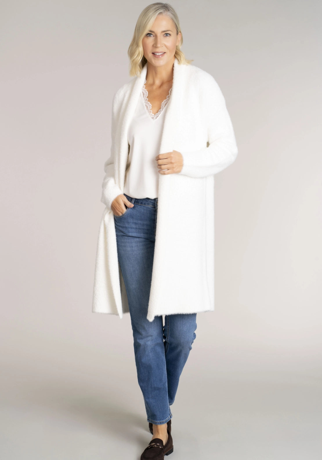 Feather Yarn Cardigan - Ivory 2