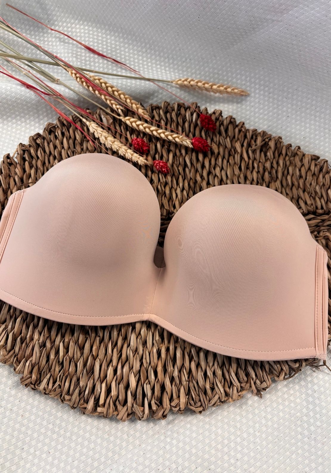 Wonderbra Ultimate Strapless Under Wire Push Up Bra - Nude 5 Shaws Department Stores