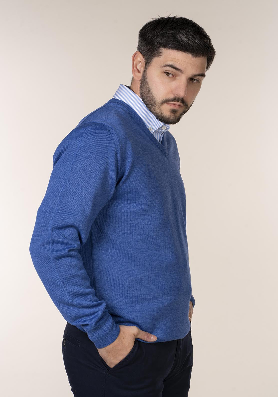 Yeats Mens 100% Cotton V-Neck Jumper 6 Shaws Department Stores
