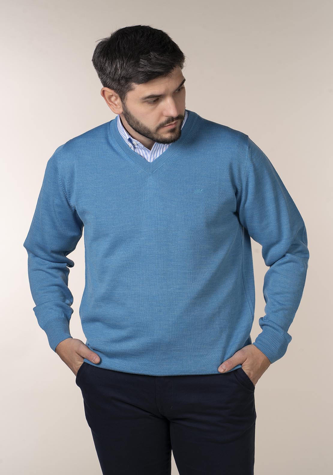 Yeats Mens 100% Cotton V-Neck Jumper 6 Shaws Department Stores