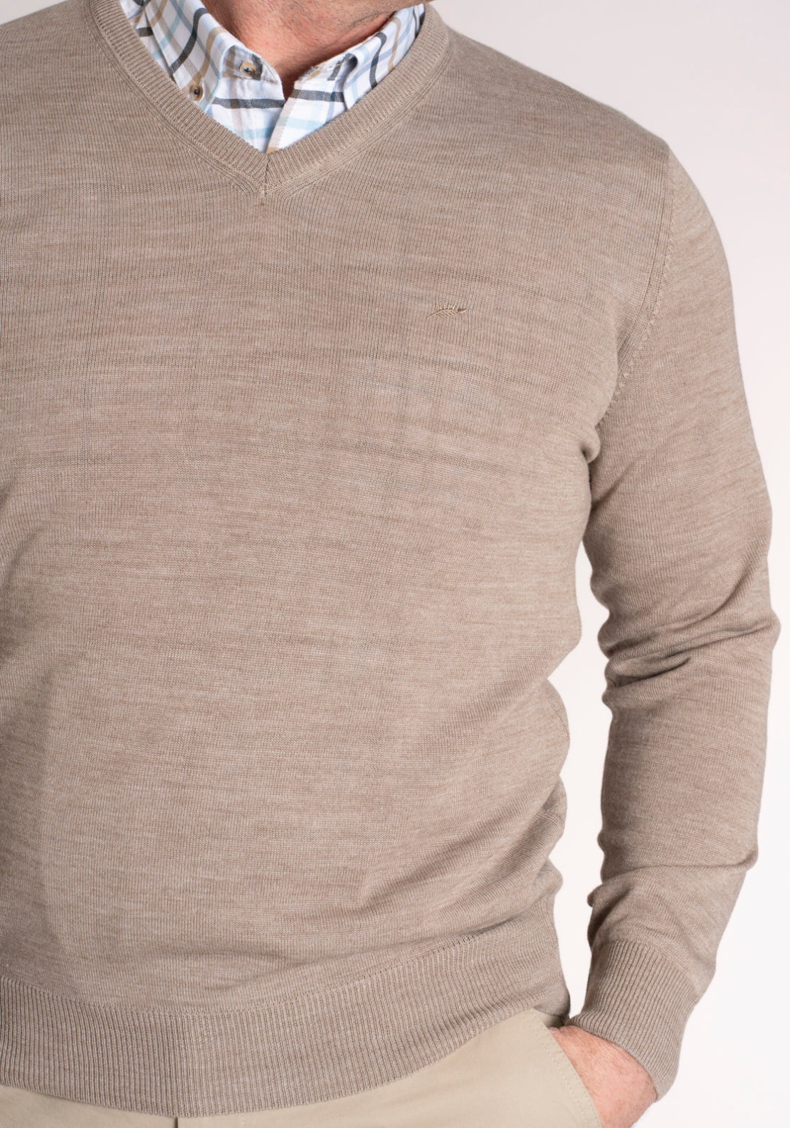 Yeats Fine Merino Wool Blend V-Neck Knitwear - Beige 4 Shaws Department Stores