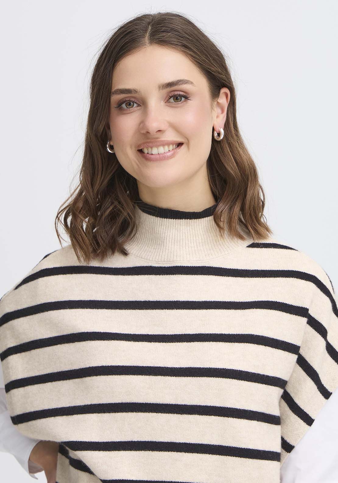 Fransa Poncho - Green 3 Shaws Department Stores