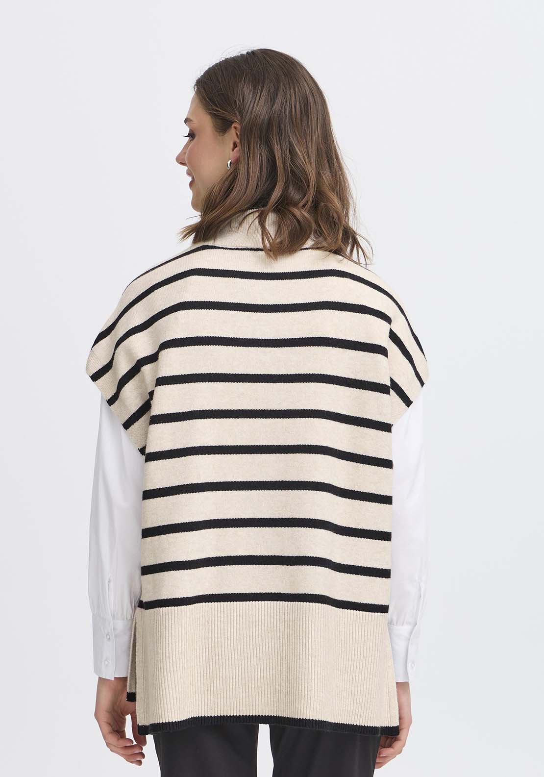 Fransa Poncho - Green 2 Shaws Department Stores