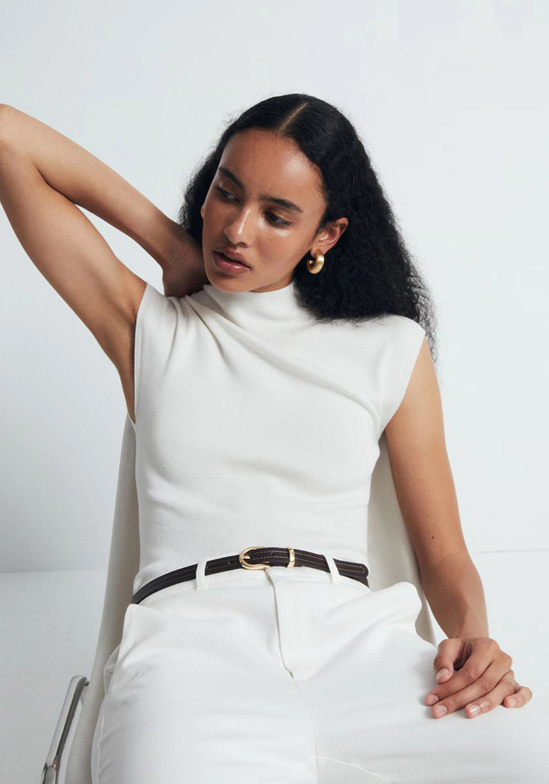Chino Trousers With Belt Detail - White