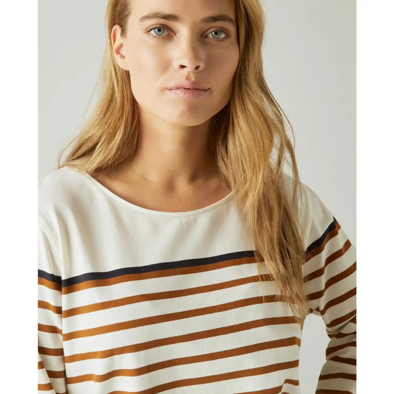 Couchel Stripes Essential T-Shirt - White 2 Shaws Department Stores
