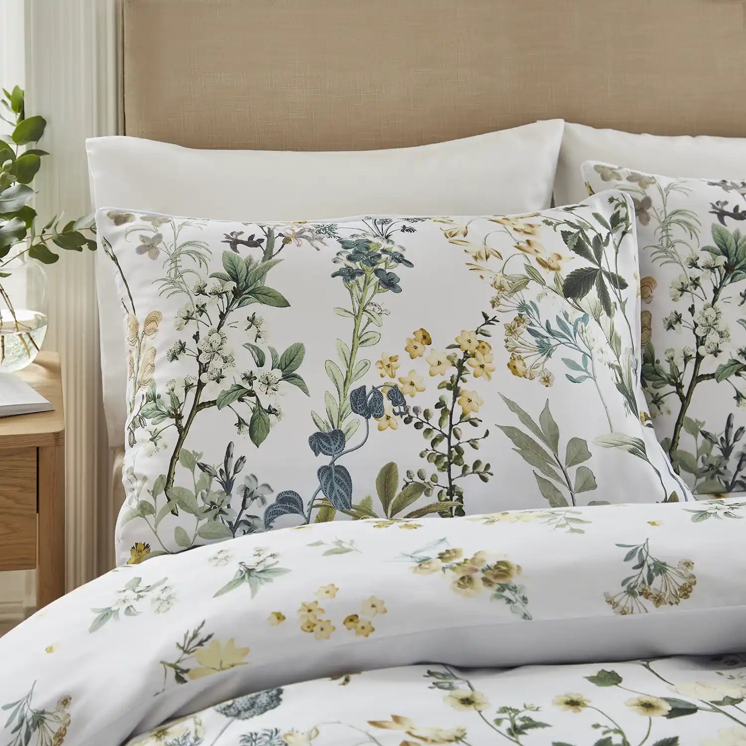 Tabitha Floral Pillowcase - White/Floral - Housewife Style