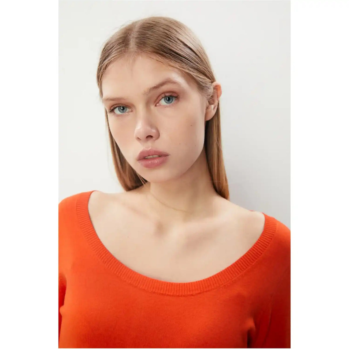 Round-neck Sweater - Orange